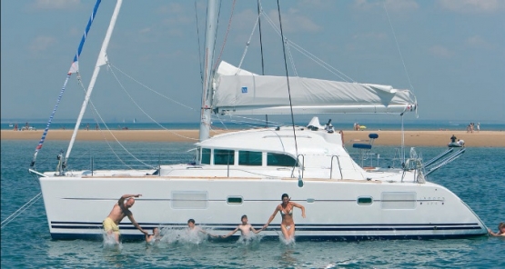 catamaran cruise estepona catamaran estepona boat excursions hens activities stag catamaran cruise estepona catamaran estepona boat excursions hens activities stag